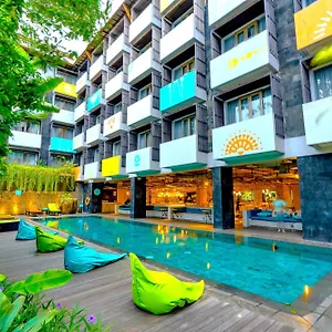 Tijili Hotel Seminyak 4* Seminyak (Bali)